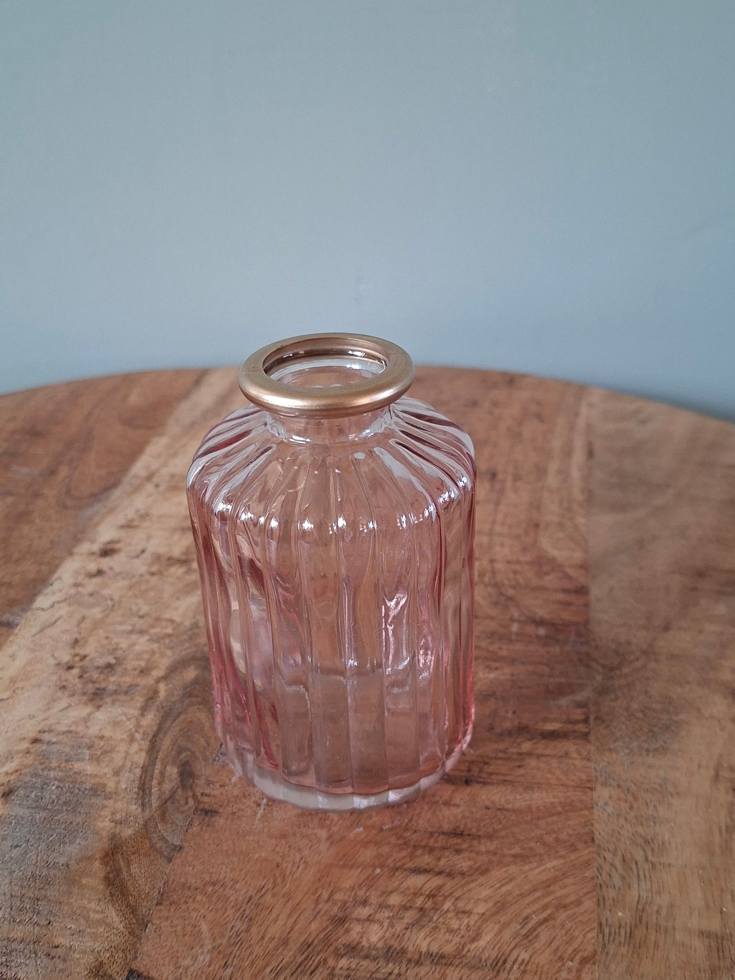 Glazen fles roze – decoratieve fles Ø6,5 x H10 cm