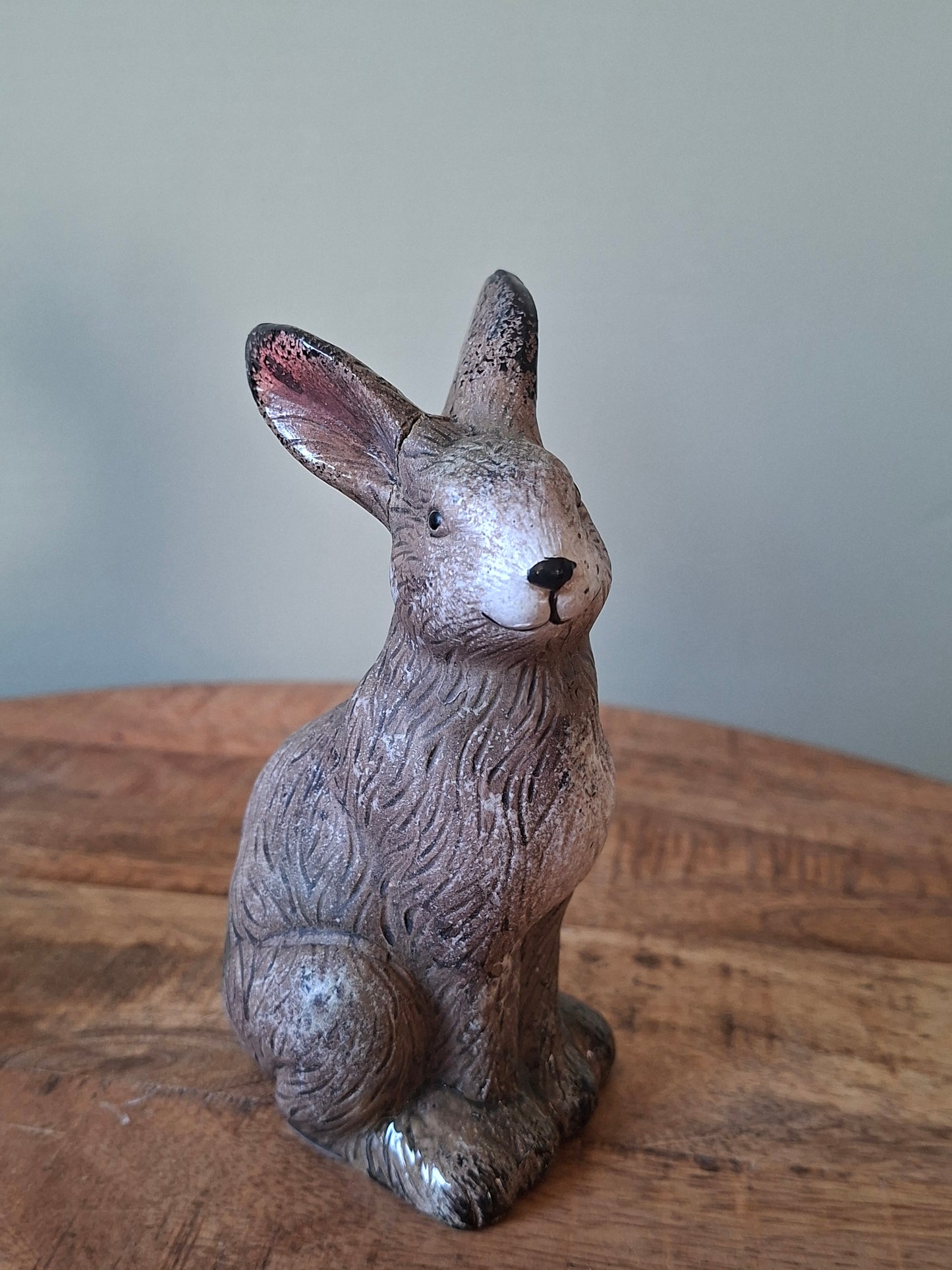 Set van 2 Zittende Paashazen Arwin – Grote en Kleine Paashaas voor Lente- en Paasdecoratie