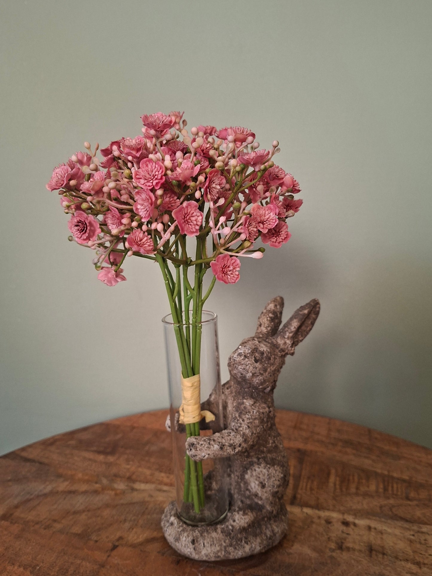 Leuk haasje met vaasje – Decoratieve lente- en paasdecoratie