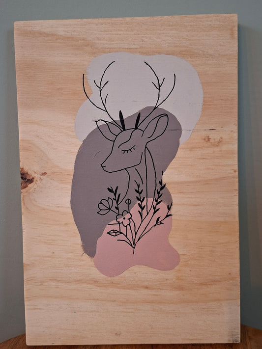 Handgemaakt houten kunstwerk – hert | lijntekening | sand, clay brown &amp; vintage pink