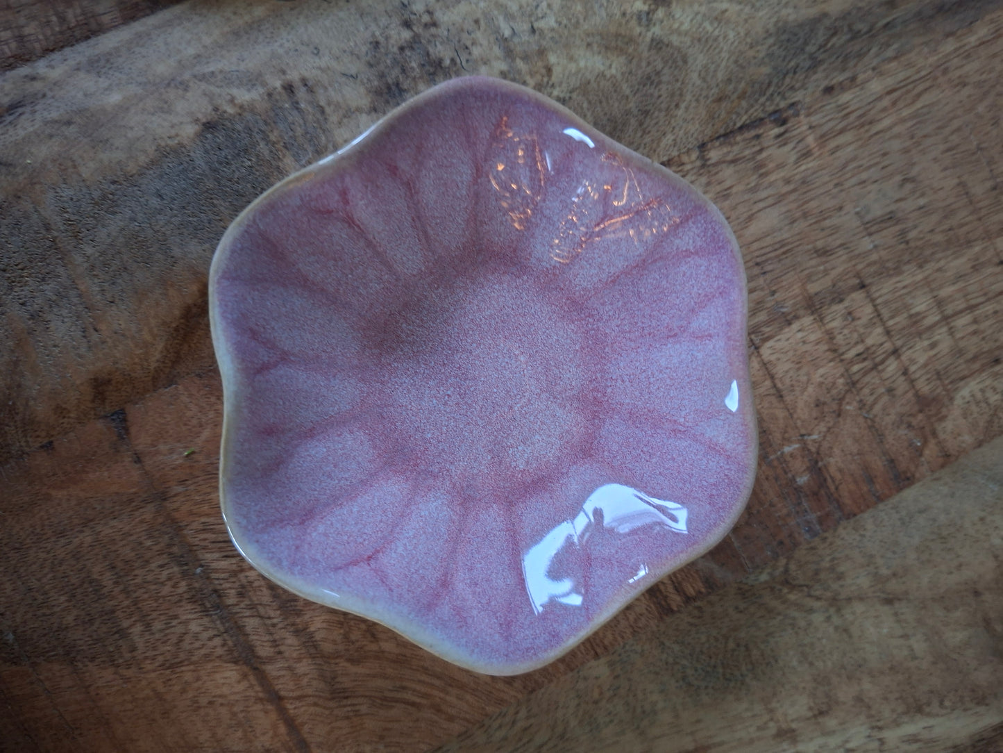 Bloemvormige schaaltjes – sfeervol, kleurrijk en veelzijdig woonaccessoire