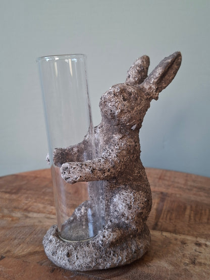 Leuk haasje met vaasje – Decoratieve lente- en paasdecoratie