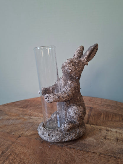 Leuk haasje met vaasje – Decoratieve lente- en paasdecoratie