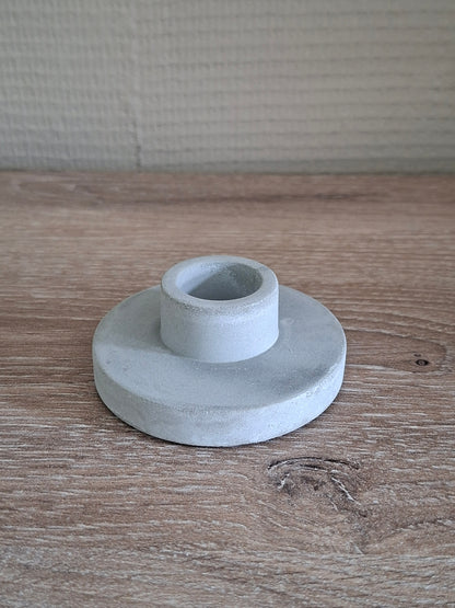 Betonlook Kandelaar Grijs – Bulb & Platte Kandelaar | Voor Dinerkaarsen