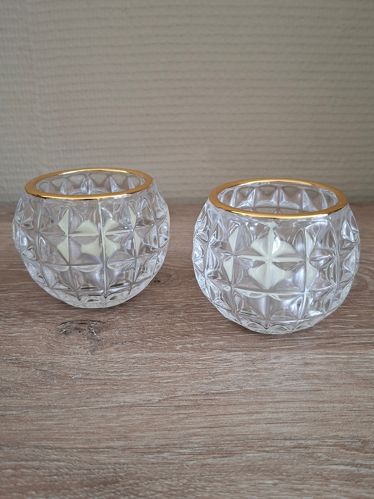 Set van 2 glazen waxinelichthouders met goudrand – stijlvol en elegant woonaccent