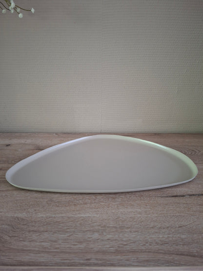 Organische metalen tray – sand marble, L28 x B39 cm