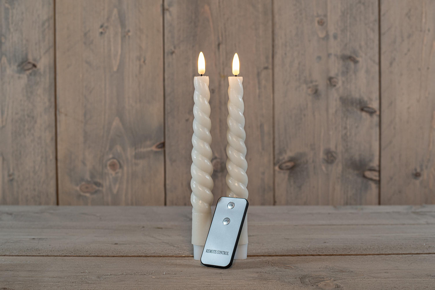 LED Swirl Dinerkaarsen Set – Ivoor & Groen | 23 cm | Met Afstandsbediening