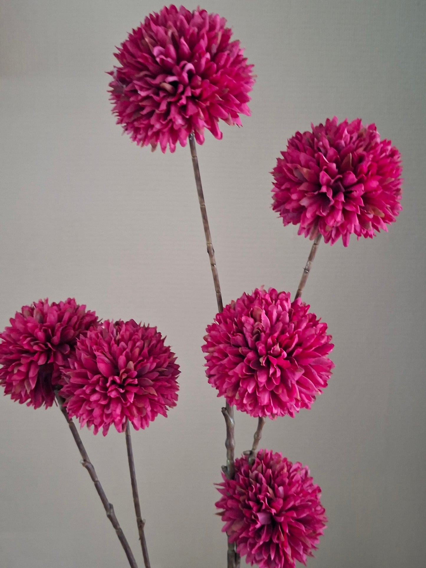 Pompom Spray – Burgundy, Wit & Light Purple | Decoratieve Kunsttak | 98 cm