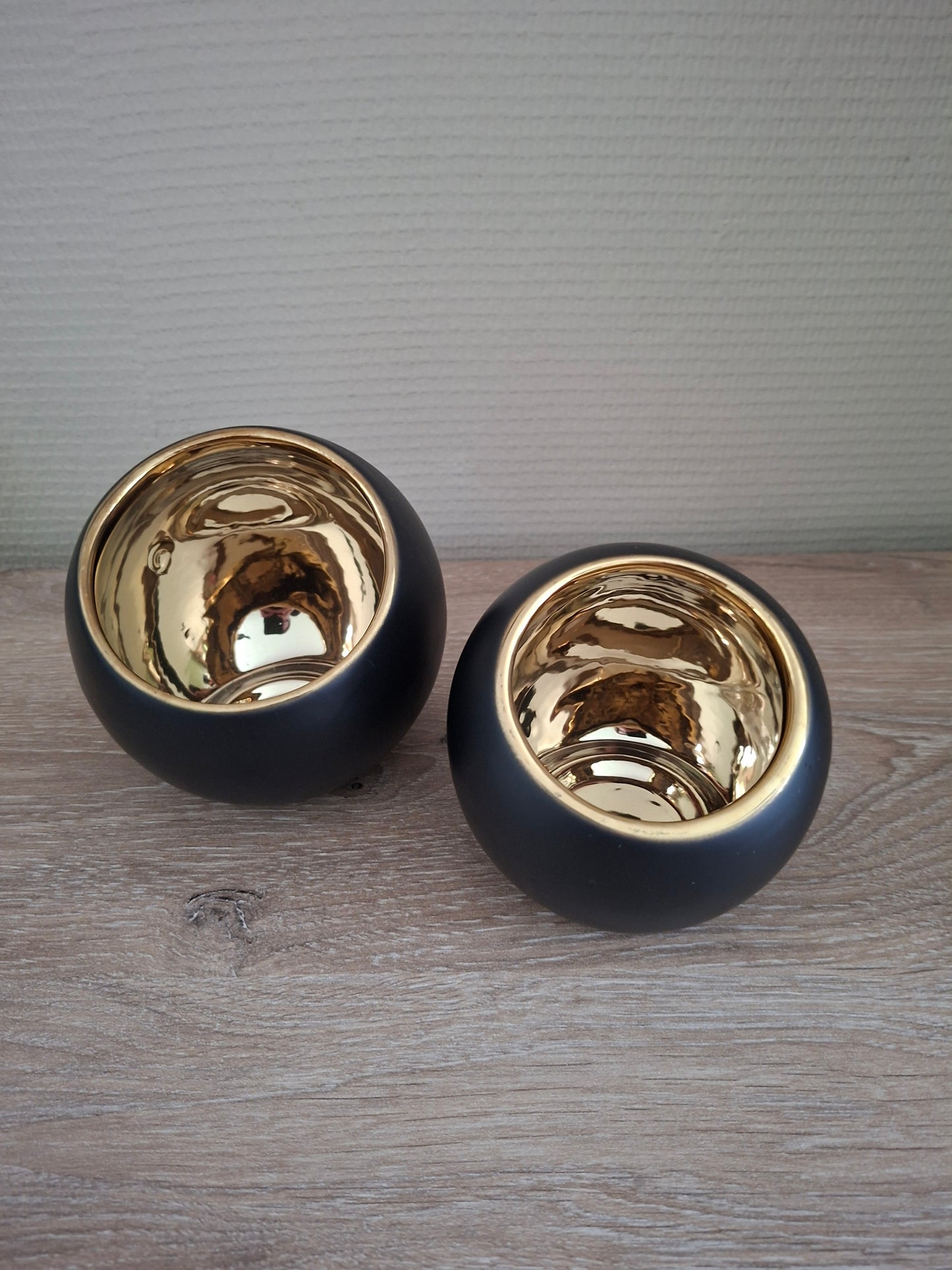 Theelichthouder Pia – Goud/Zwart | Sfeervolle Luxe Decoratie | S & M formaat