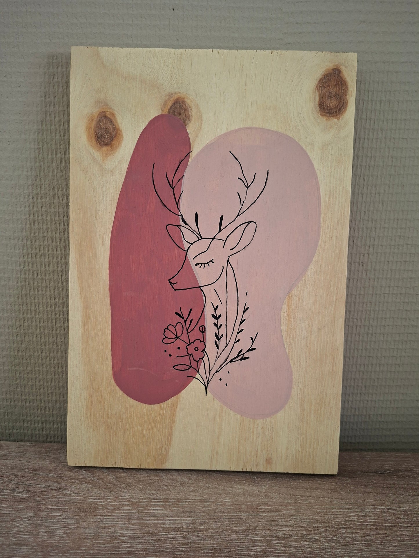 Handgemaakt Houten Kunstwerk – Lijntekening Hert | Minimalistisch Design | 30 x 20 cm
