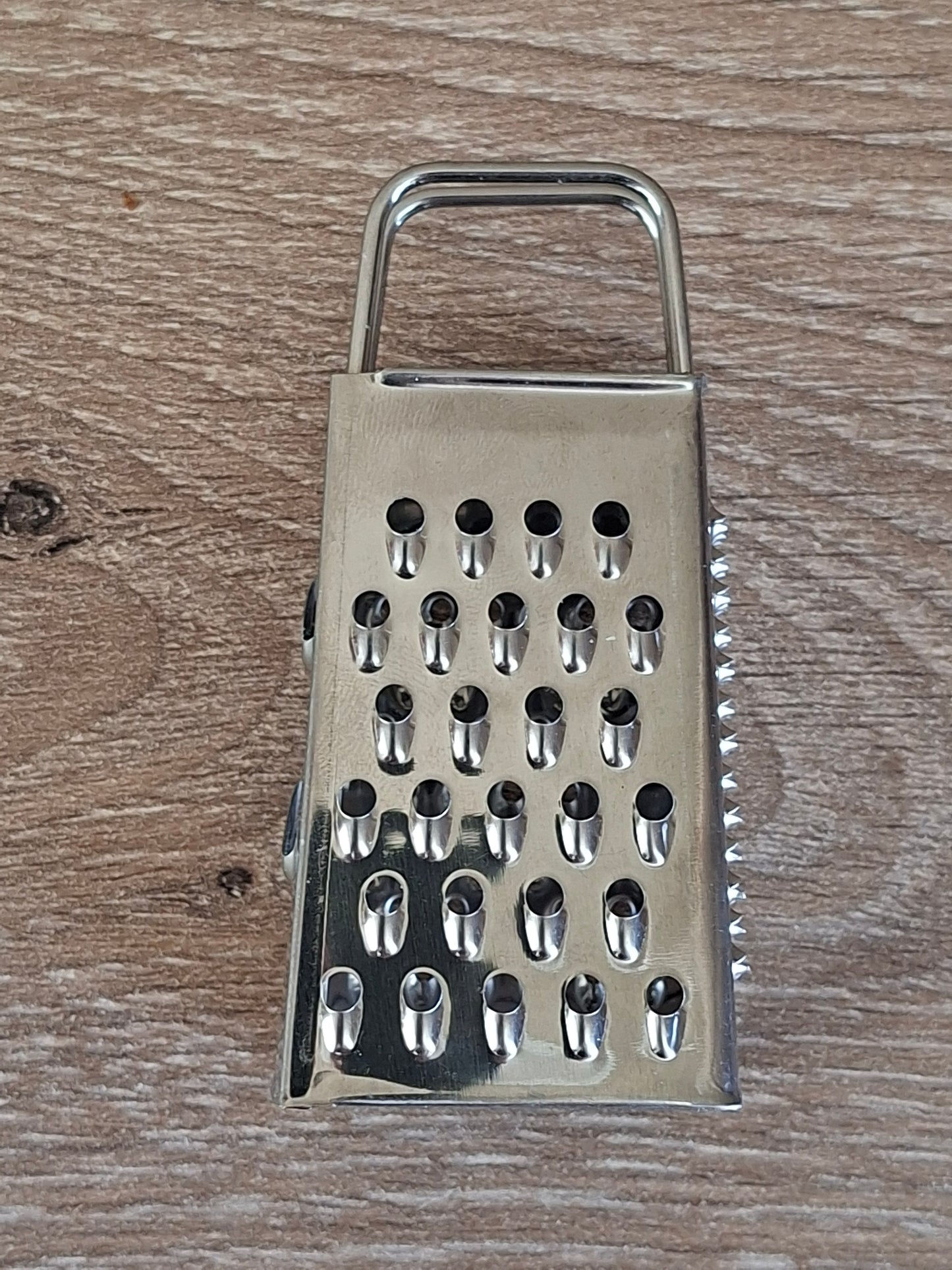 Metalen Rasp Zilver – Voor Amberblokjes & Geurverspreiding