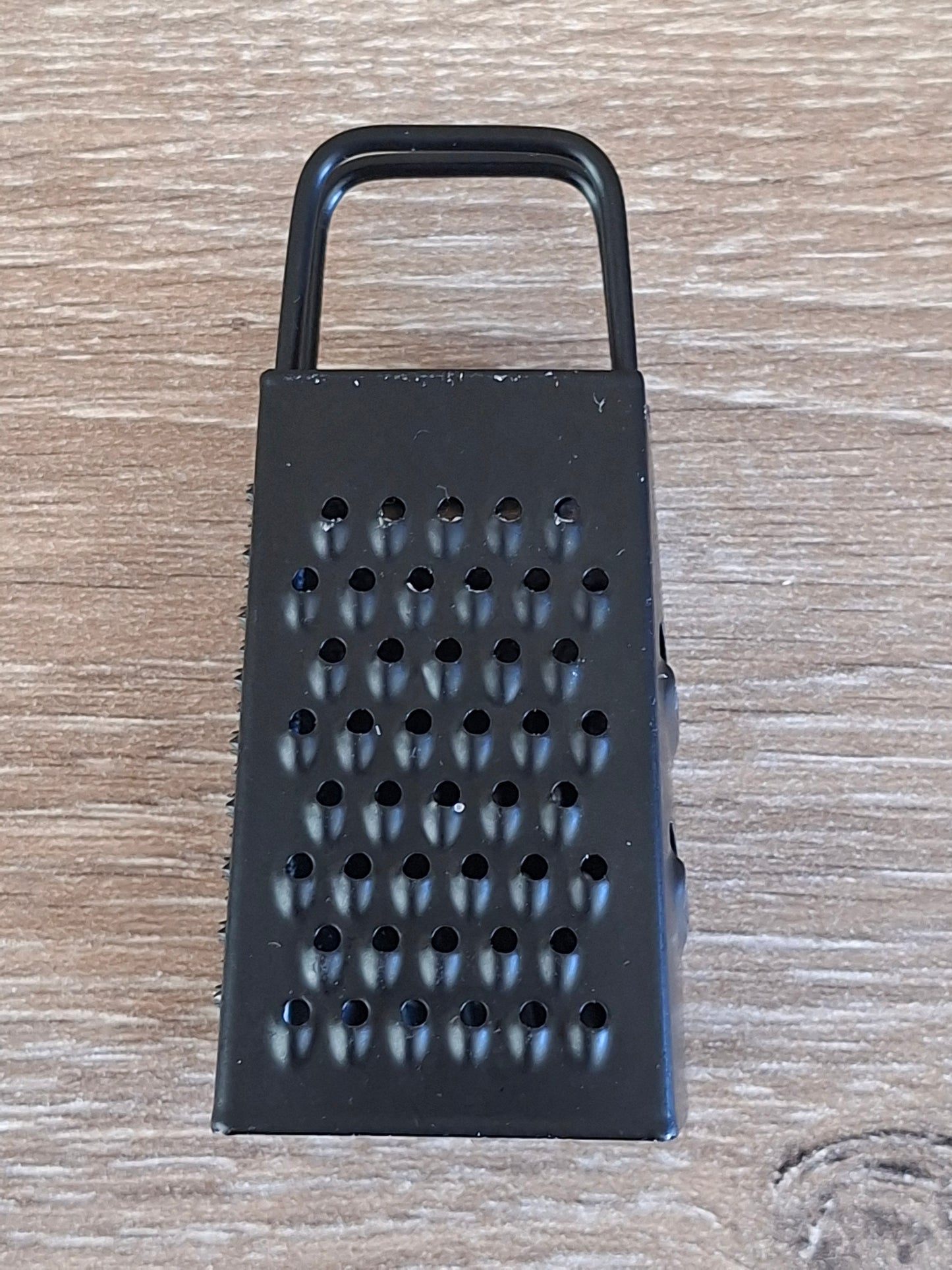 Metalen Rasp Zwart – Voor Amberblokjes & Geurverspreiding